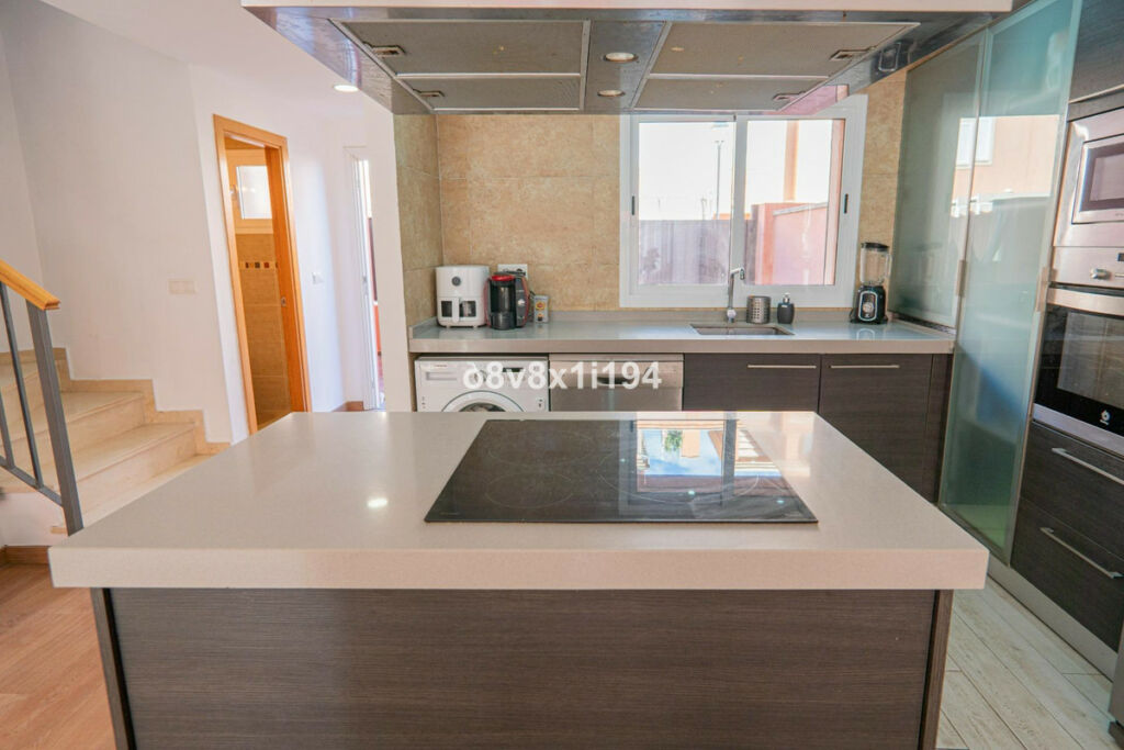Townhouse Benajarafe Málaga - image 25