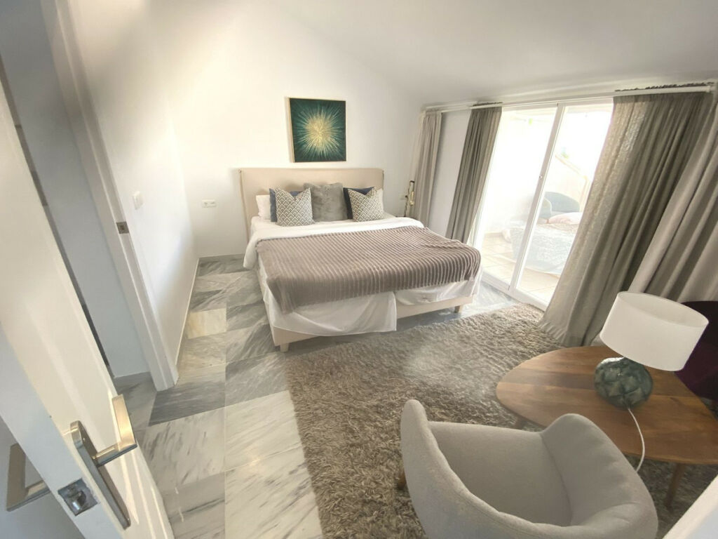 Penthouse Duplex Nueva Andalucía Málaga - image 25