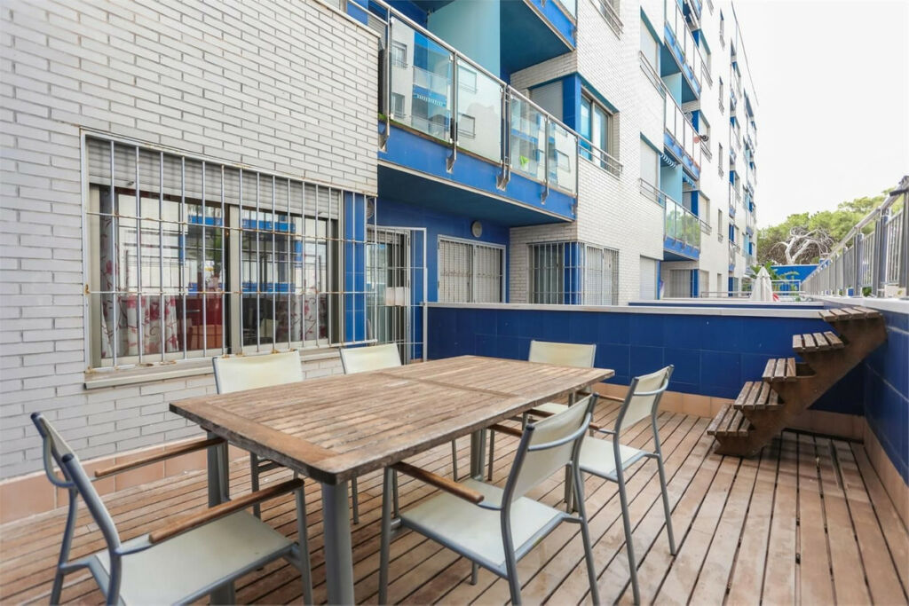 Middle Floor Apartment Torrevieja Alicante - image 23