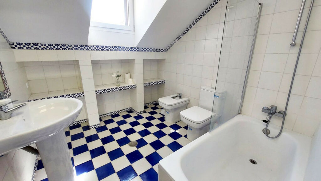 Townhouse Fuengirola Málaga - image 25