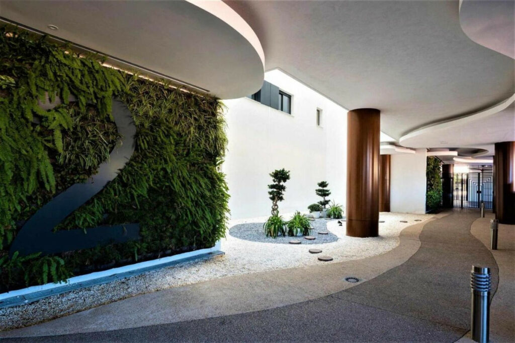 Middle Floor Apartment Estepona Málaga - image 25