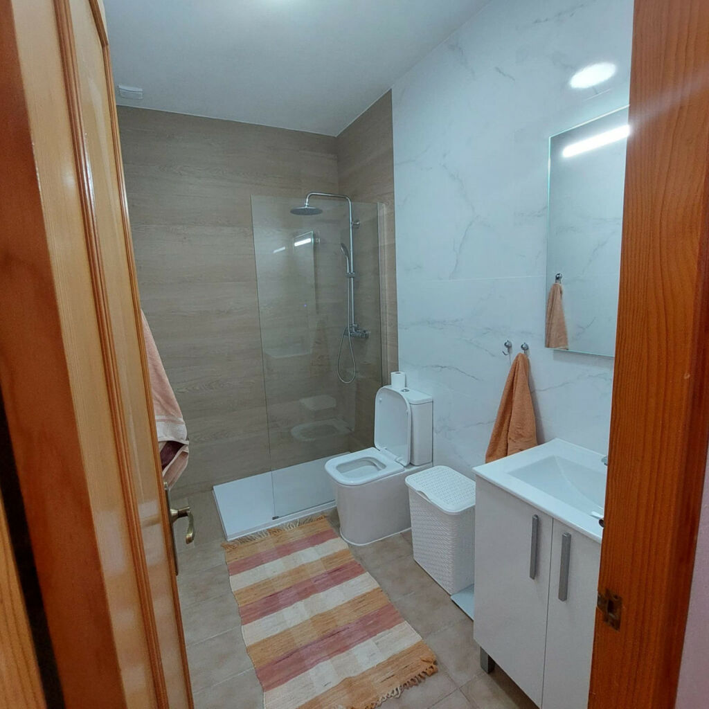 Middle Floor Apartment Punta Prima Alicante - image 25