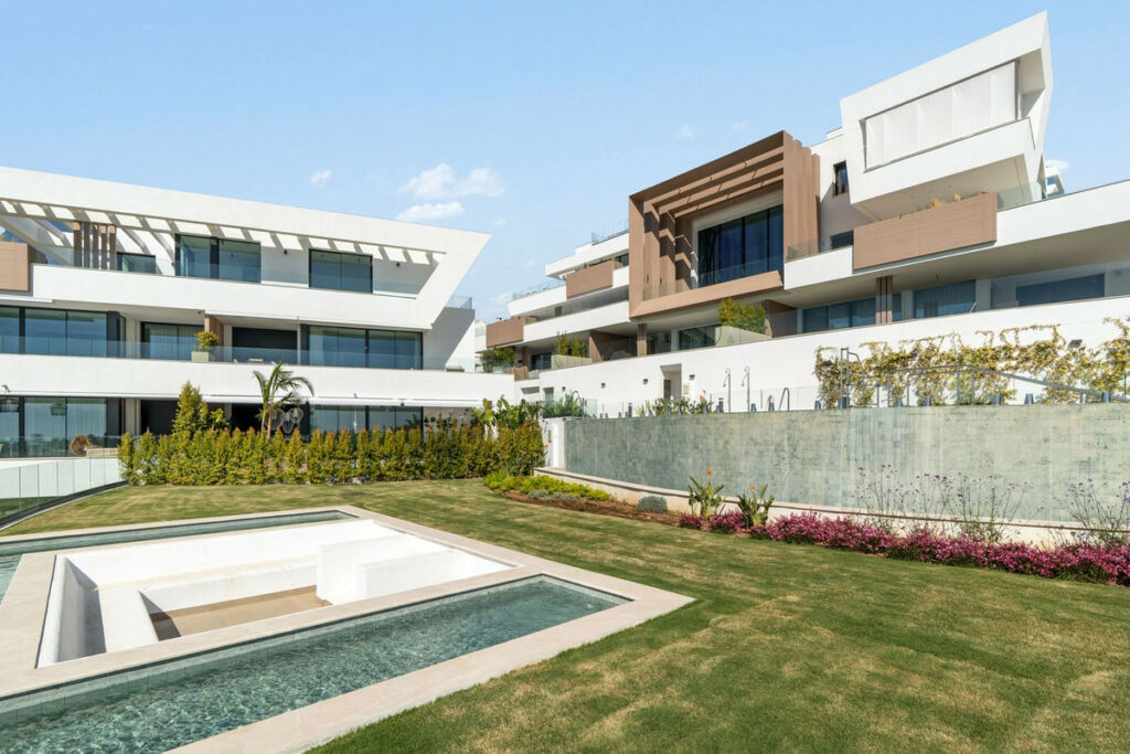 Penthouse Duplex Artola Málaga - image 25