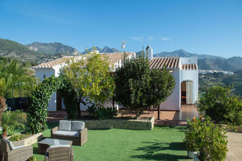 Detached Villa Frigiliana Málaga - image 25