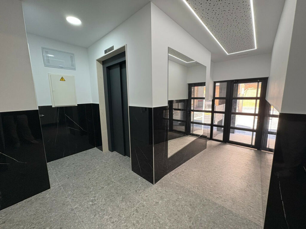 Middle Floor Apartment Torrevieja Alicante - image 25