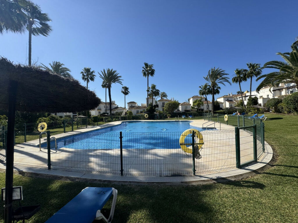 Townhouse Estepona Málaga - image 24