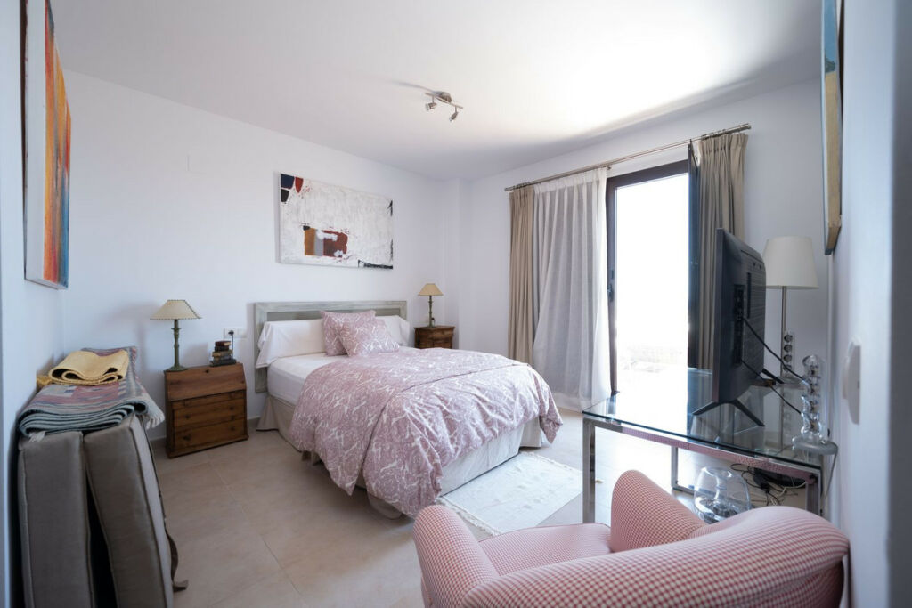 Penthouse Duplex Altos de los Monteros Málaga - image 26