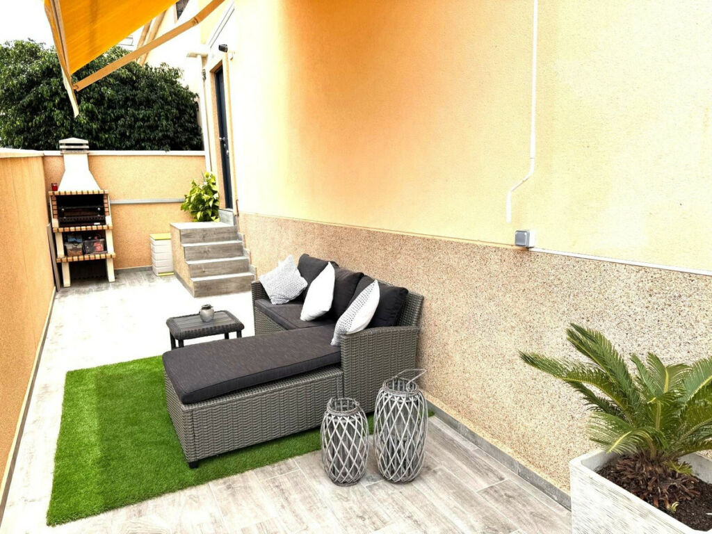 Semi-Detached House Villamartin Alicante - image 26