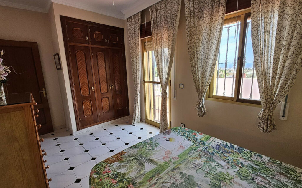 Detached Villa Alhaurín de la Torre Málaga - image 26