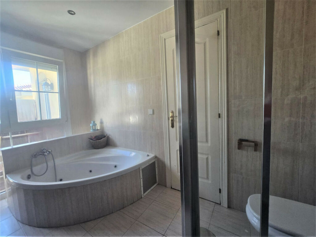 Semi-Detached House Playamar Málaga - image 26