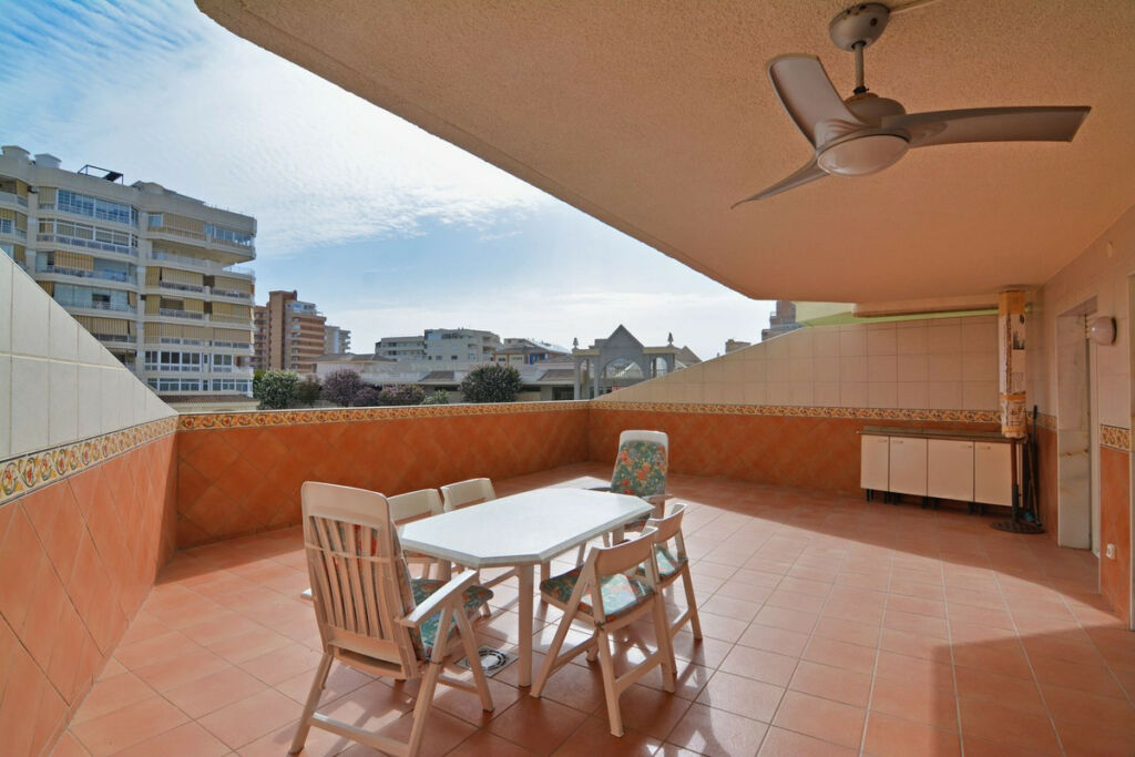 Middle Floor Apartment Los Boliches Málaga - image 26