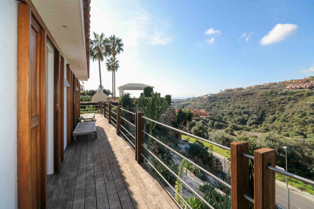 Detached Villa Benahavís Málaga - image 26