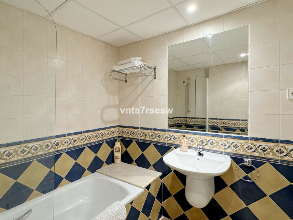 Middle Floor Apartment Riviera del Sol Málaga - image 26