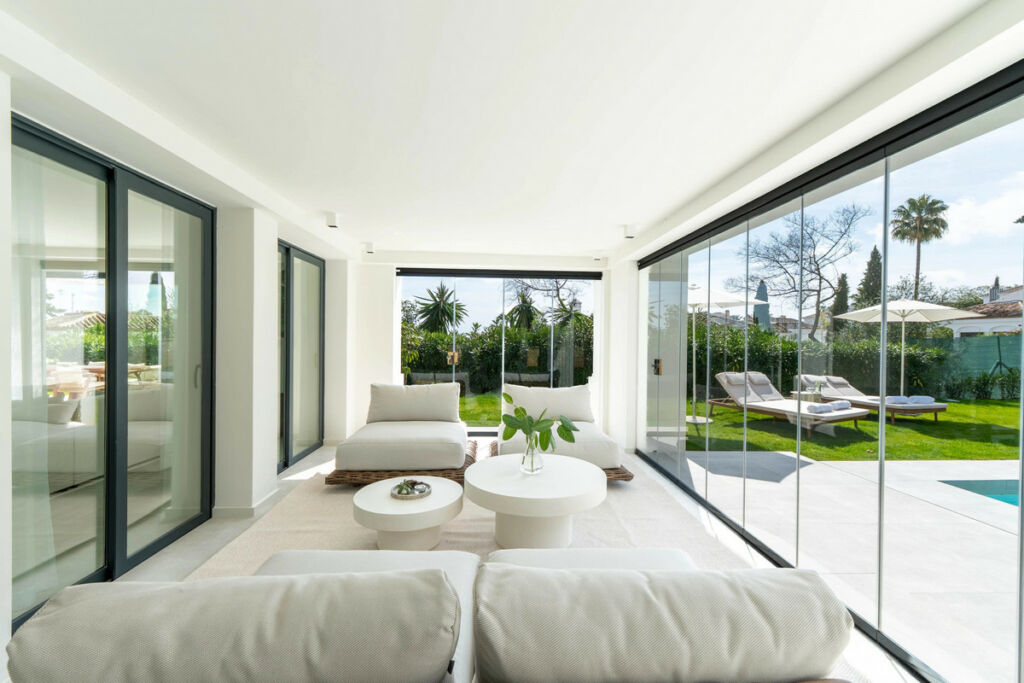Detached Villa Nueva Andalucía Málaga - image 26
