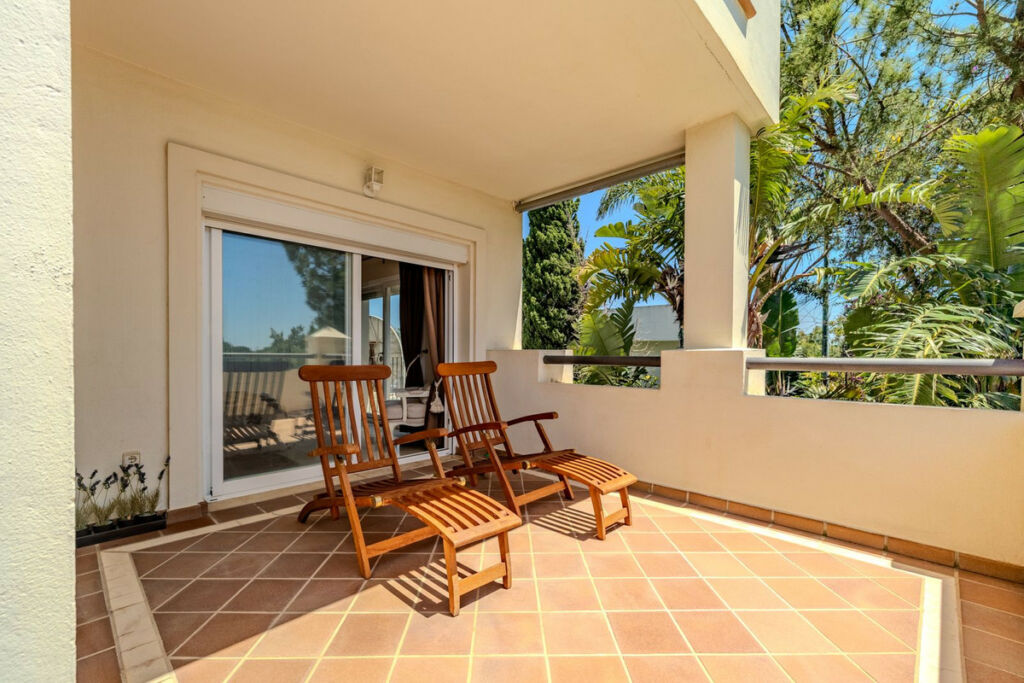 Ground Floor Apartment Río Real Málaga - image 26