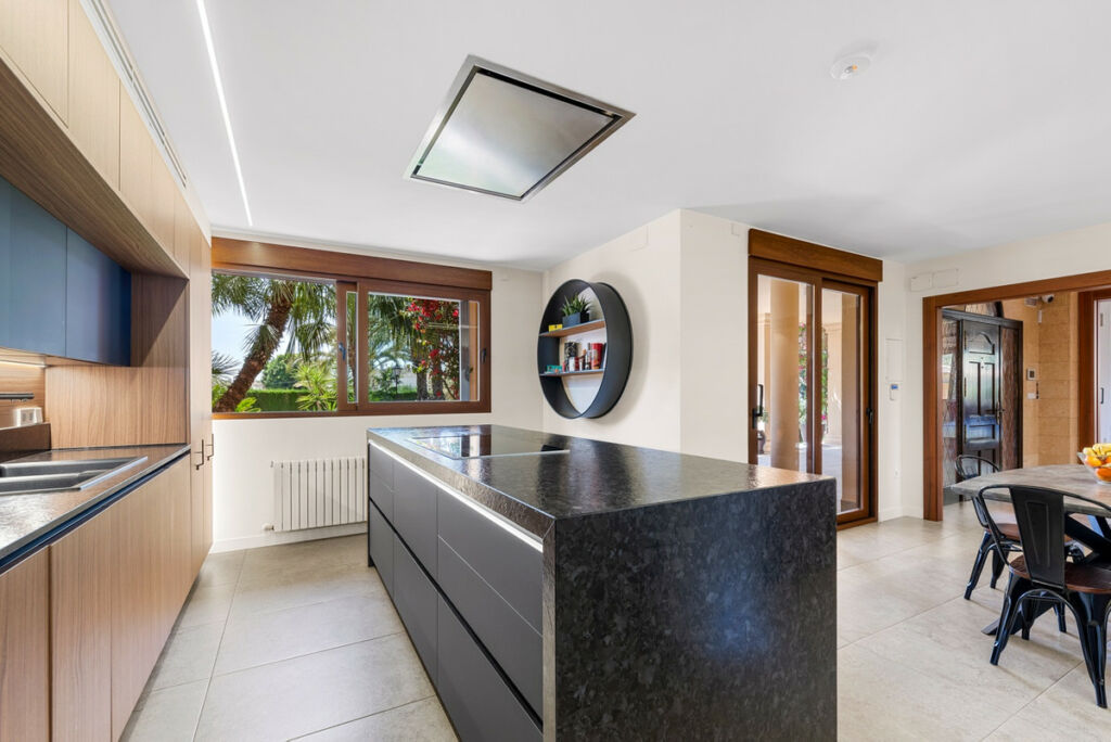 Detached Villa Elche Alicante - image 26