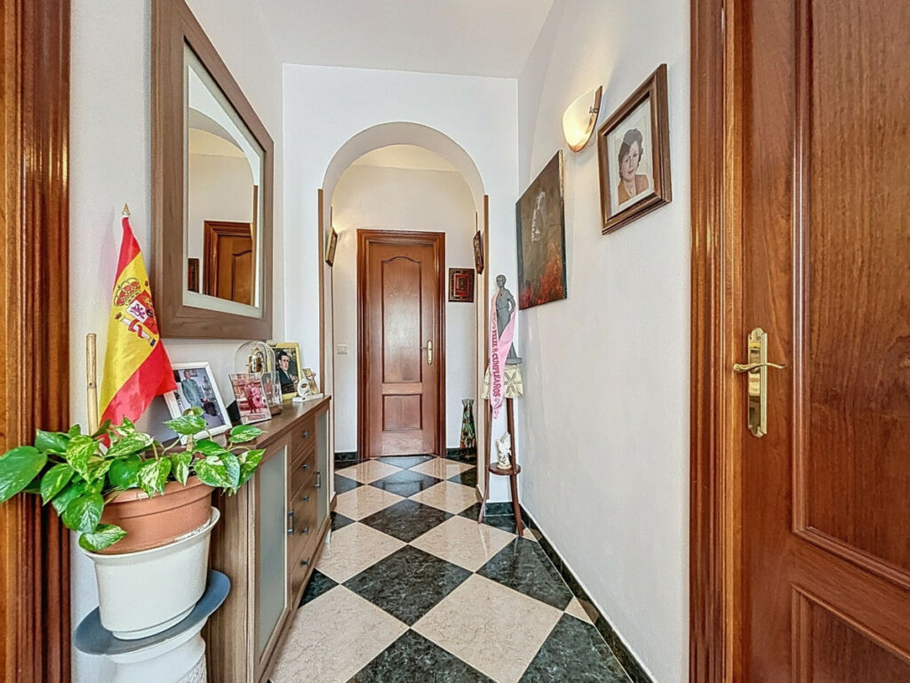 Detached Villa La Viñuela Málaga - image 26
