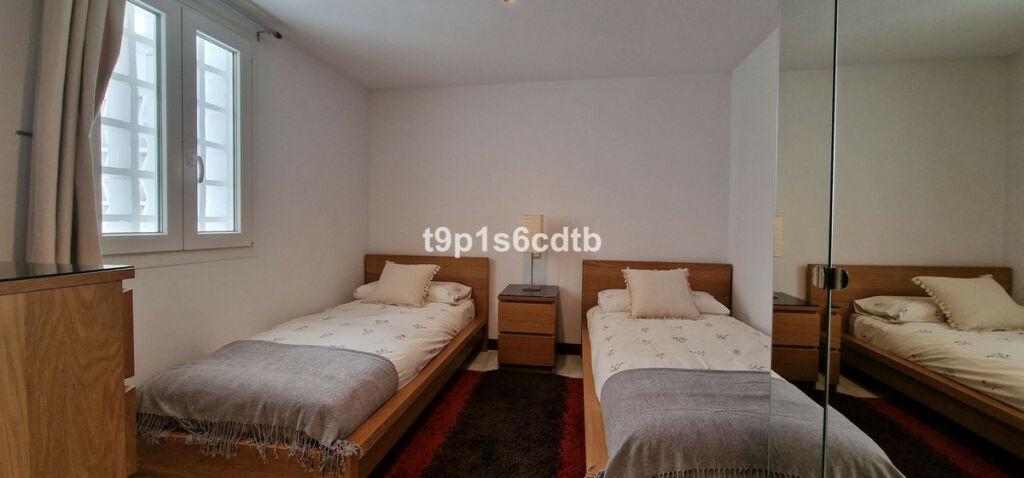 Middle Floor Apartment Puerto Banús Málaga - image 26