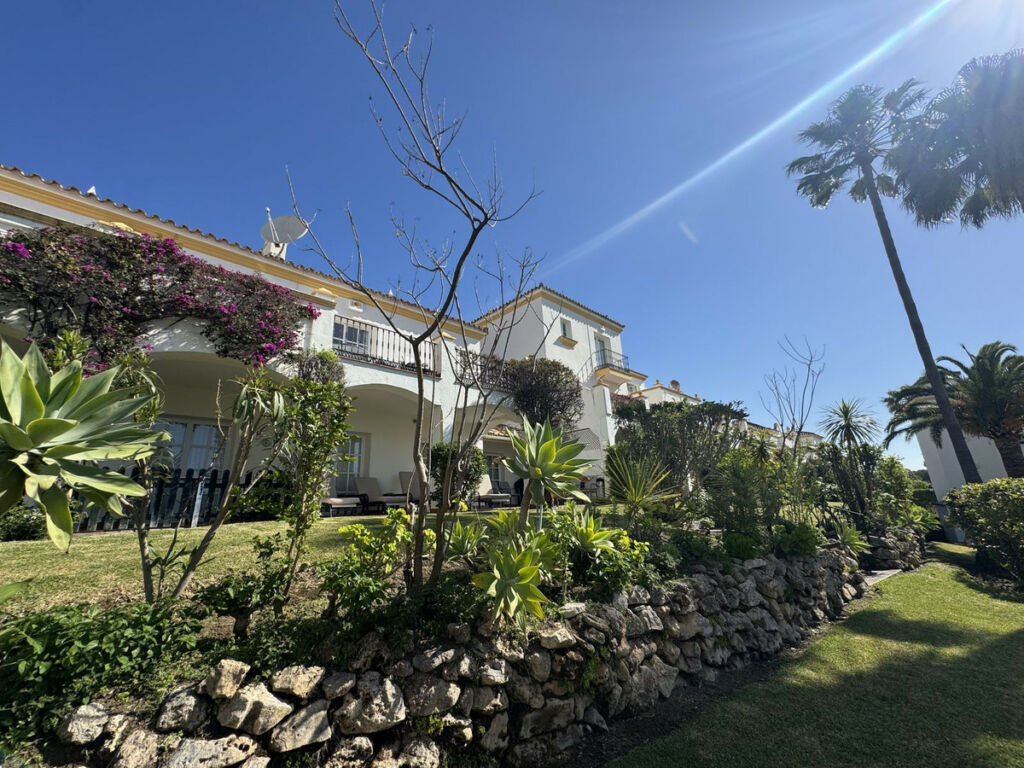 Townhouse Estepona Málaga - image 25