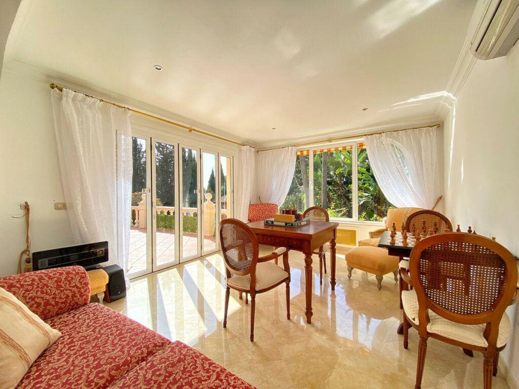 Detached Villa Nagüeles Málaga - image 26