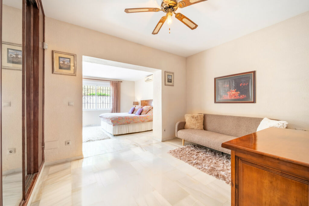 Detached Villa El Rosario Málaga - image 26