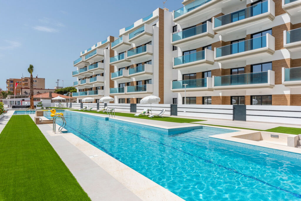 Middle Floor Apartment Guardamar del Segura Alicante - image 26