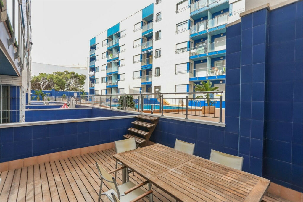 Middle Floor Apartment Torrevieja Alicante - image 24