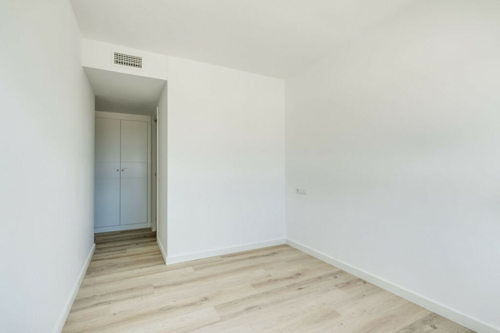 Middle Floor Apartment Nueva Andalucía Málaga - image 26
