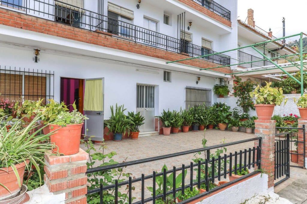 Hostel Tolox Málaga - image 27