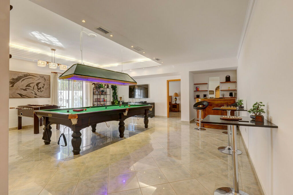 Detached Villa Benahavís Málaga - image 27