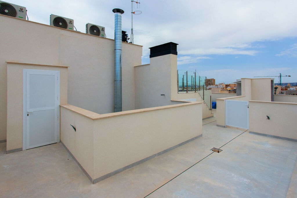 Middle Floor Apartment Torrevieja Alicante - image 27