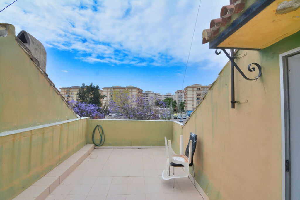 Townhouse Fuengirola Málaga - image 24