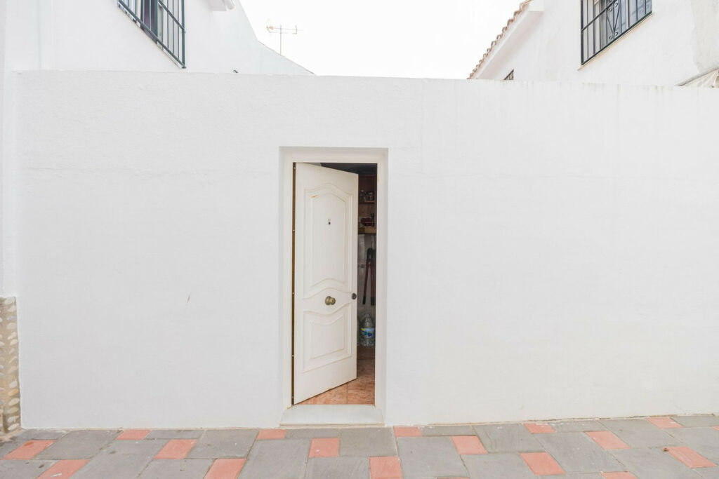 Townhouse Fuengirola Málaga - image 27