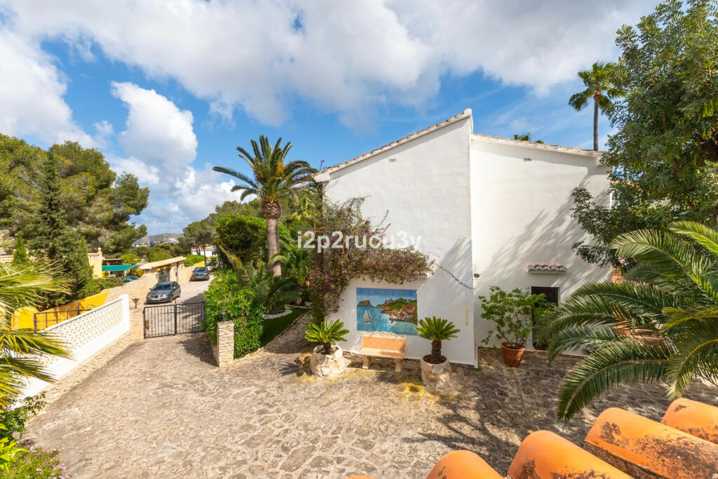Detached Villa Moraira Alicante - image 27