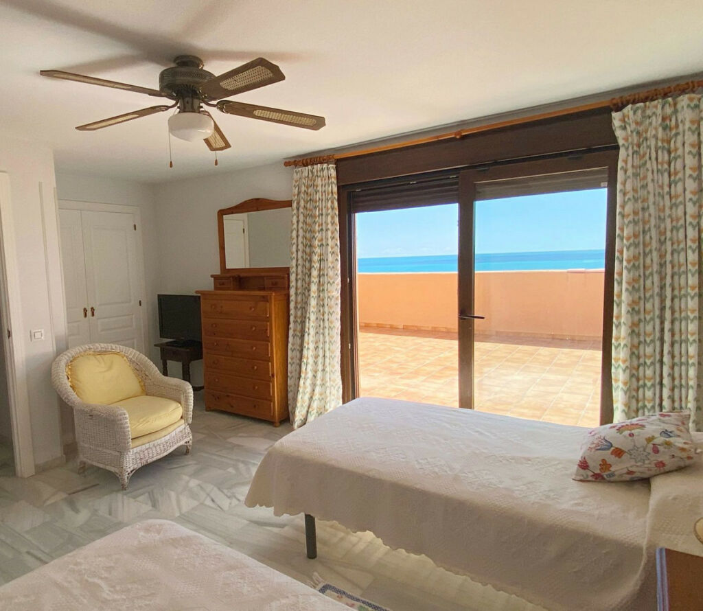 Townhouse Casares Playa Málaga - image 27