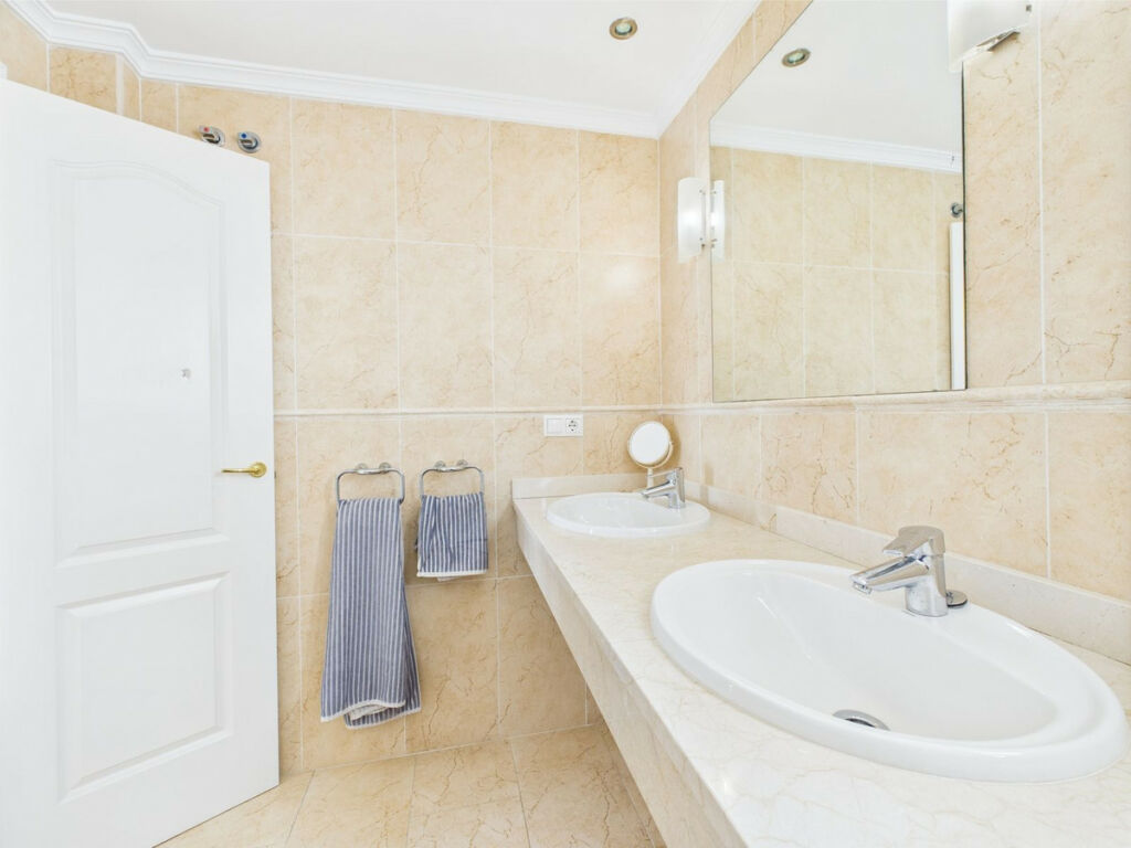 Semi-Detached House Manilva Málaga - image 27