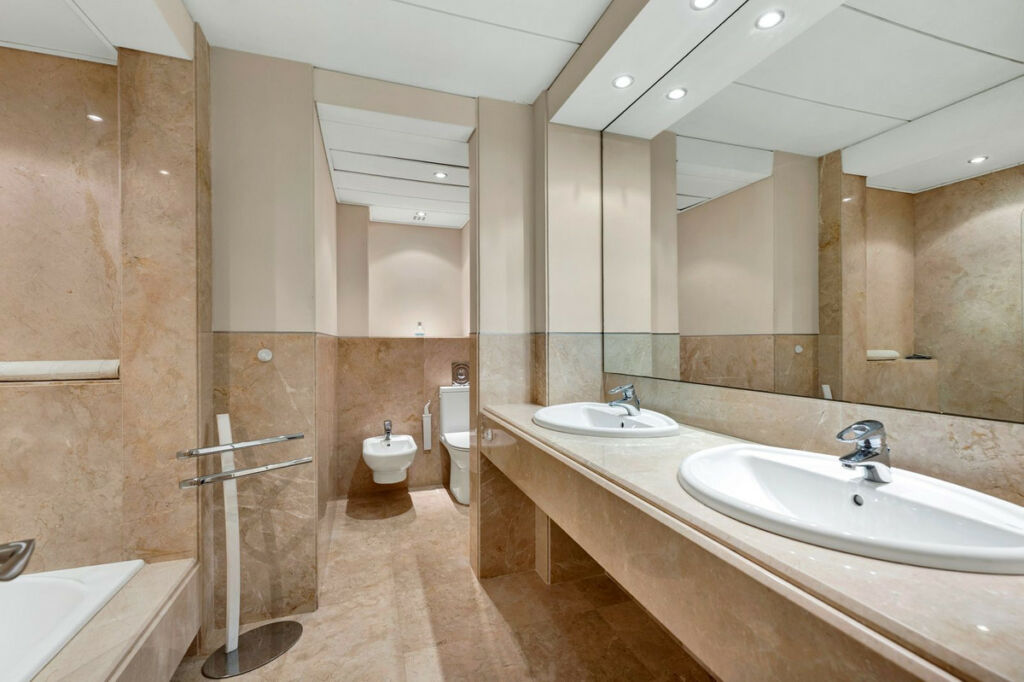 Ground Floor Apartment Los Monteros Málaga - image 27