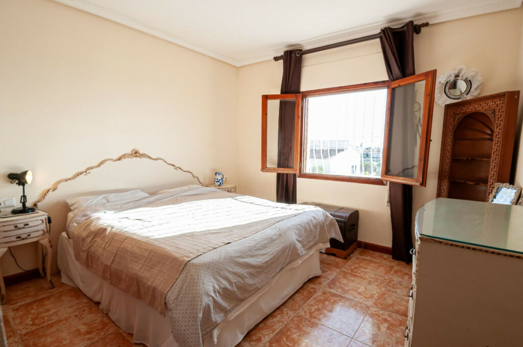 Detached Villa Calpe Alicante - image 27