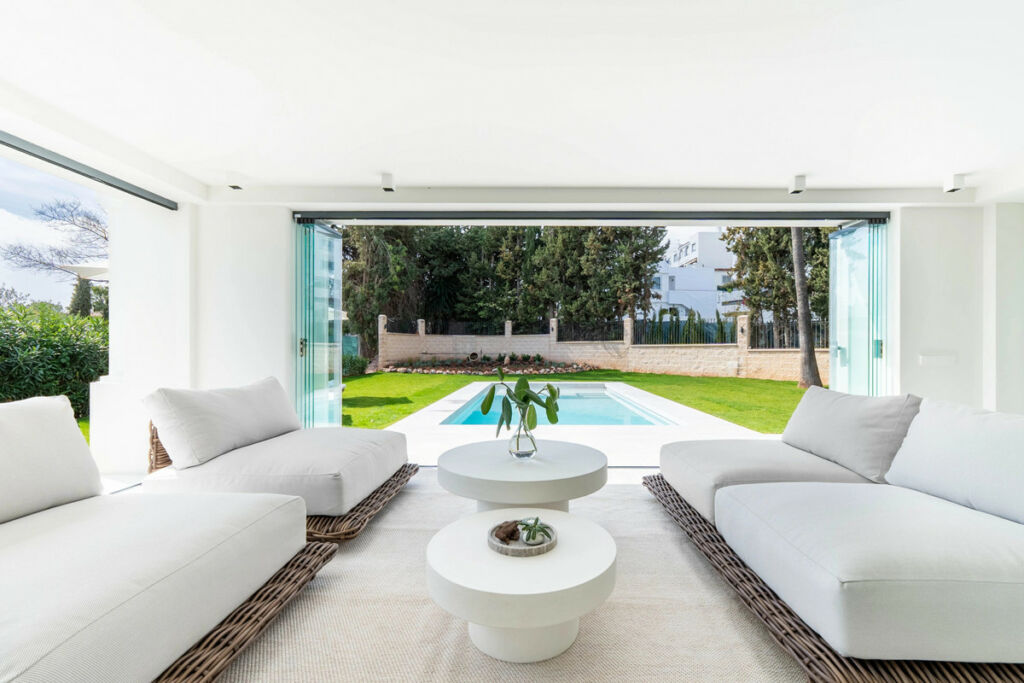 Detached Villa Nueva Andalucía Málaga - image 27