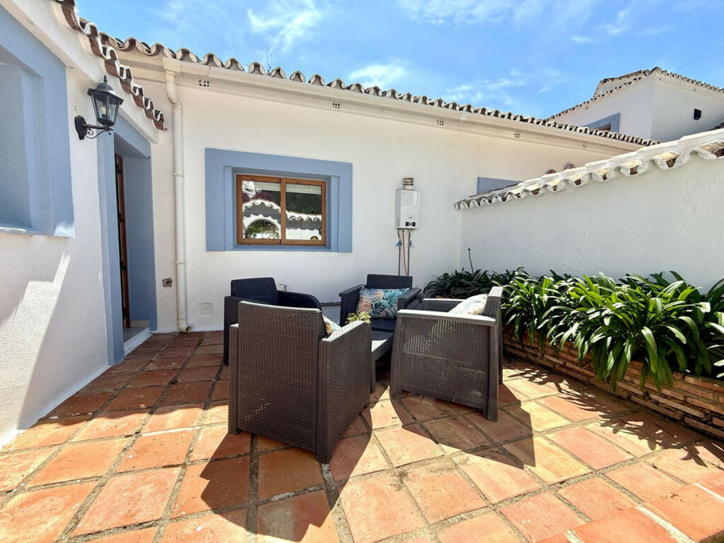 Detached Villa Guadalmina Alta Málaga - image 27