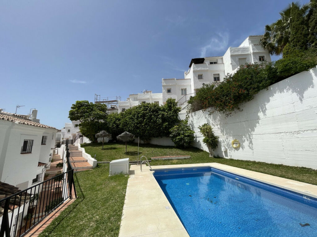 Townhouse Altos de los Monteros Málaga - image 27