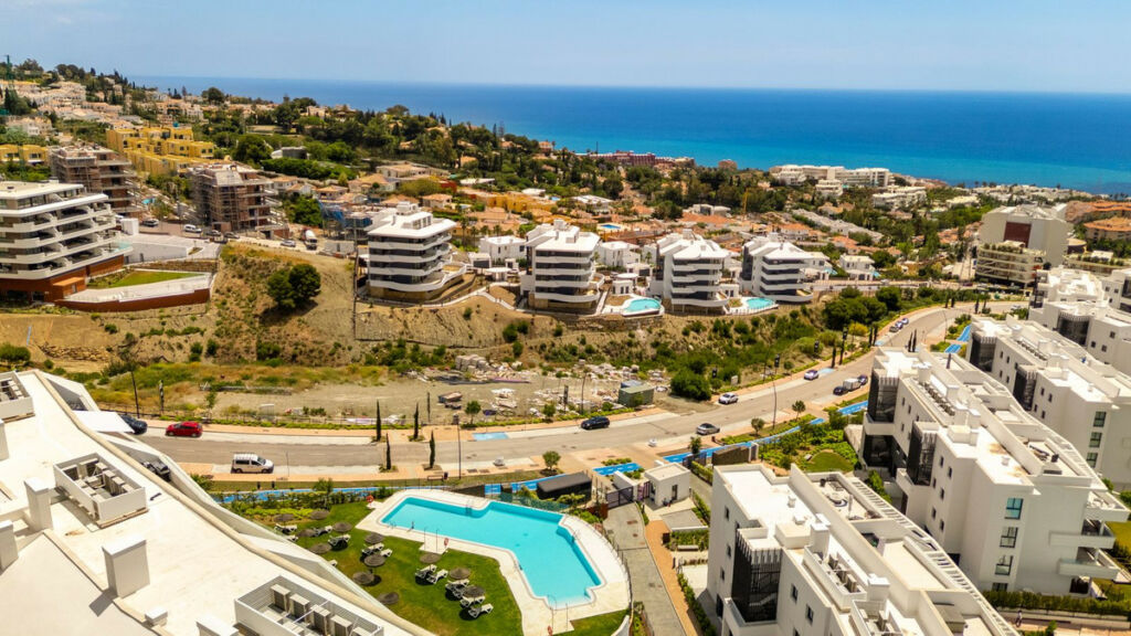 Middle Floor Apartment Fuengirola Málaga - image 27