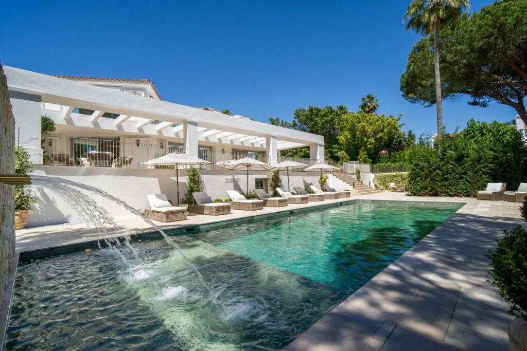 Detached Villa Nagüeles Málaga - image 26