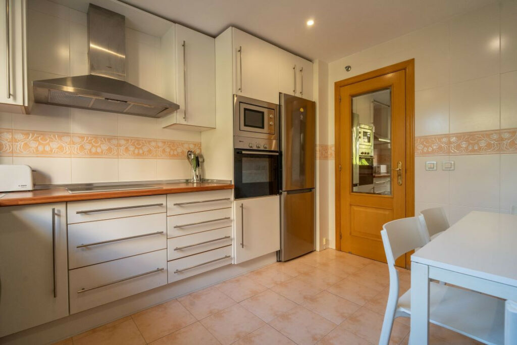 Ground Floor Apartment Benahavís Málaga - image 28