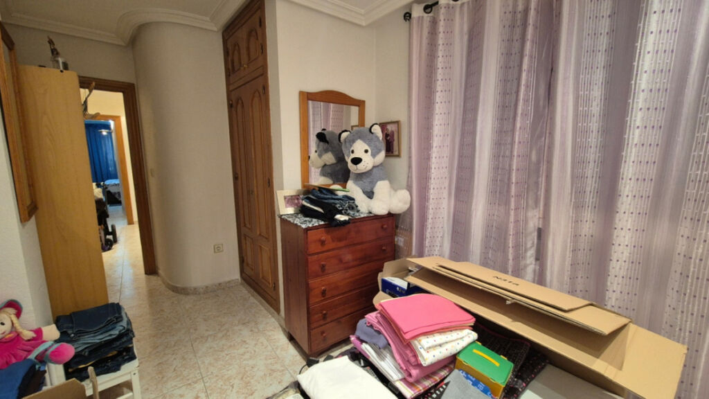 Middle Floor Apartment Torrevieja Alicante - image 28
