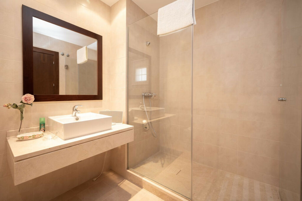 Penthouse Duplex Altos de los Monteros Málaga - image 28