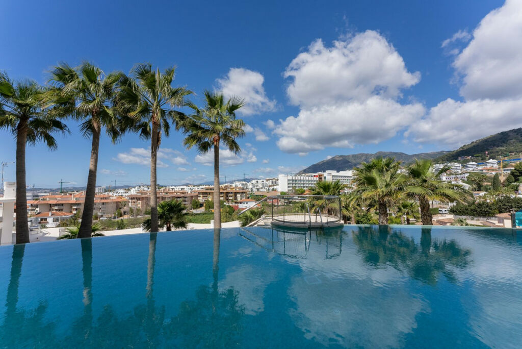 Middle Floor Apartment Higueron Málaga - image 28