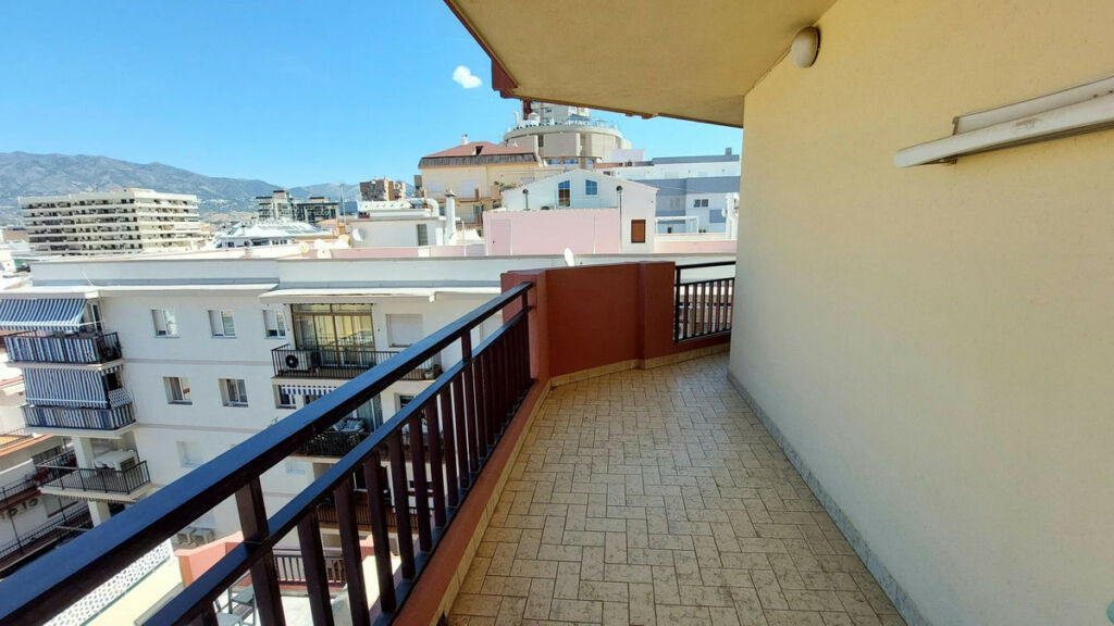 Middle Floor Apartment Fuengirola Málaga - image 27