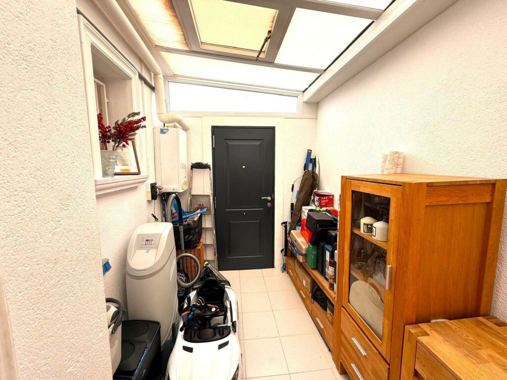 Semi-Detached House Villamartin Alicante - image 28