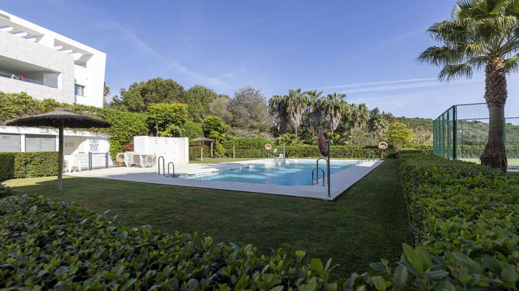 Ground Floor Apartment Casares Málaga - image 5